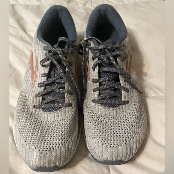 Brooks revel running  shoes - Picture 1 of 2